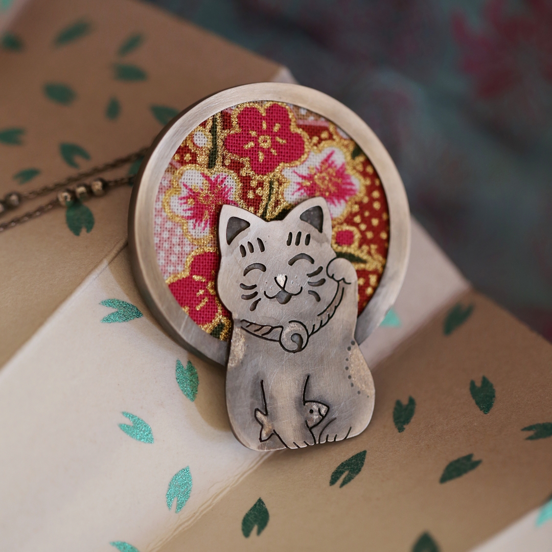 srebrna biżuteria z kotami